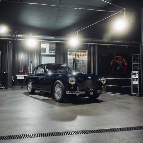 Oldtimer-Lackpflege: Kunstharzlack, Nitrocelluloselack und historische Oberflächen richtig behandeln